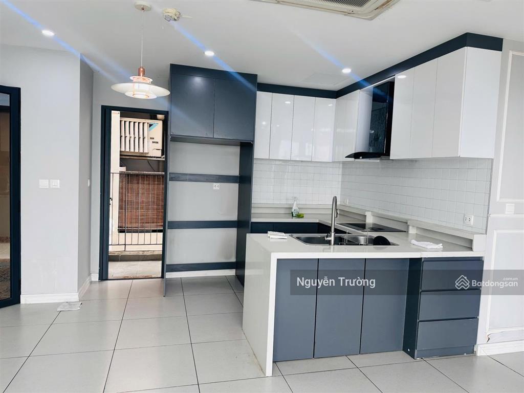 (giá thật) bán căn hộ 109m2, 3pn2vs, căn góc, có slot oto, chung cư vinhomes dcapitale. giá 12 tỷ