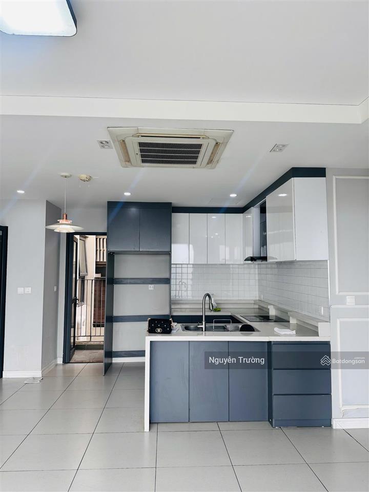 (giá thật) bán căn hộ 109m2, 3pn2vs, căn góc, có slot oto, chung cư vinhomes dcapitale. giá 12 tỷ