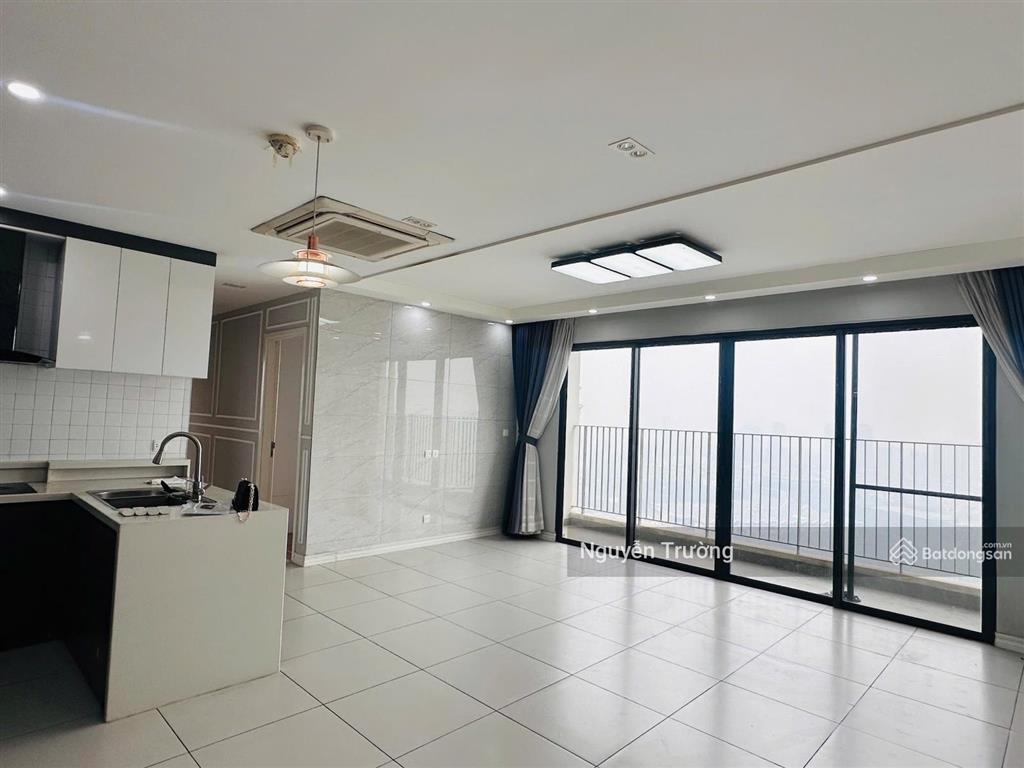 (giá thật) bán căn hộ 109m2, 3pn2vs, căn góc, có slot oto, chung cư vinhomes dcapitale. giá 12 tỷ