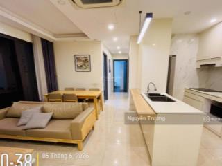 (giá thật) bán căn hộ 94m2, 3pn 2vs, full đồ, view hồ, chung cư vinhomes d'capitale. giá 9 tỷ