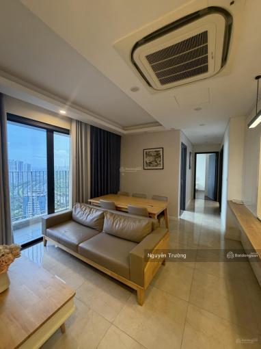 (giá thật) bán căn hộ 94m2, 3pn 2vs, full đồ, view hồ, chung cư vinhomes d'capitale. giá 9 tỷ
