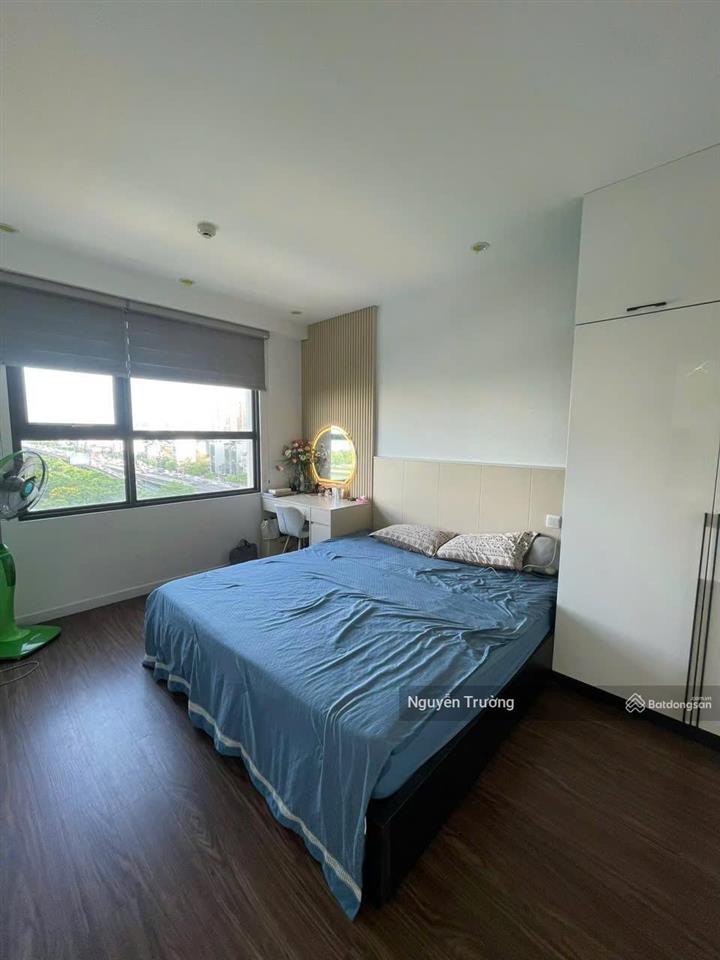 Cần bán căn hộ 73m2, 2pn 2vs, full đồ đẹp, view hồ, chung cư vinhomes d'capitale. giá chỉ 7.9 tỷ