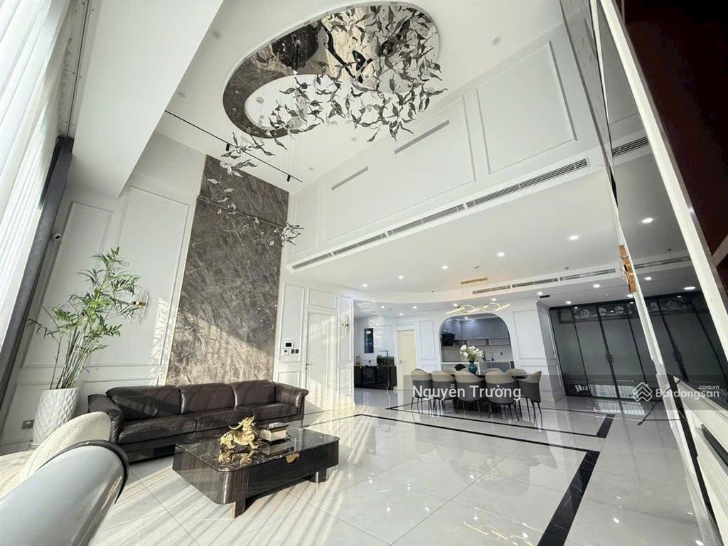 Cần bán căn hộ 145m2, 4pn 3vs, nhà full đồ đẹp. chung cư vinhomes metropolis. giá chỉ 34.5 tỷ
