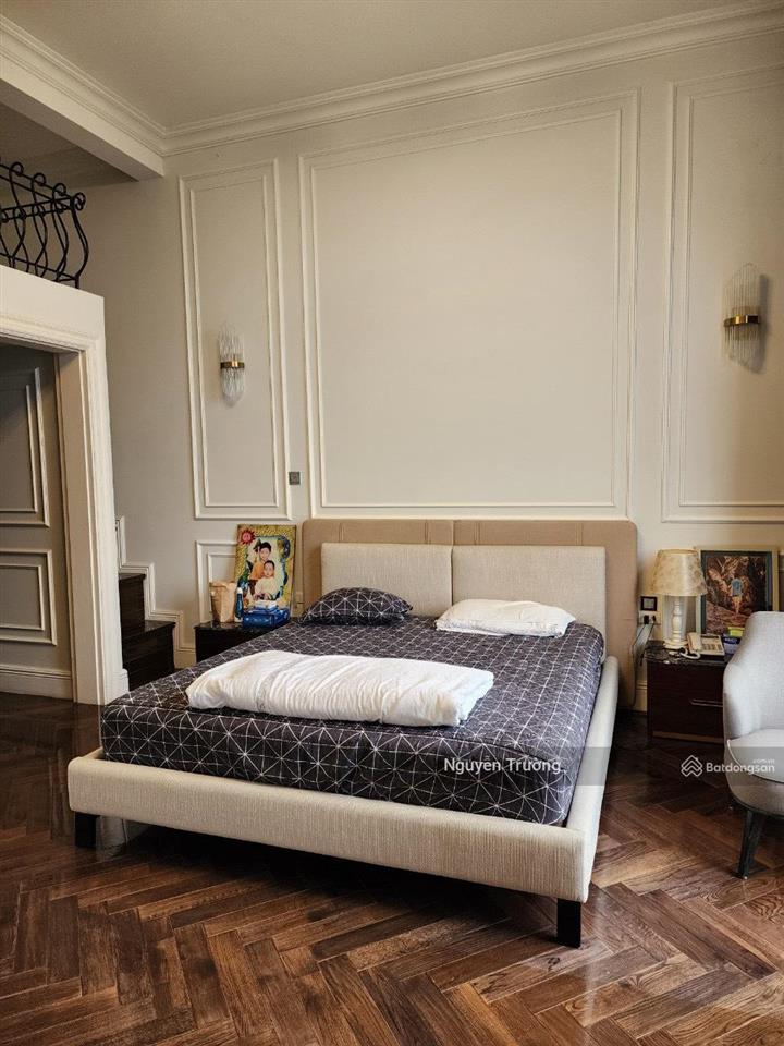 ( mới ) bán căn hộ 190m², 3 ngủ + 1, và 2 vệ sinh, full nội thất, chung cư the manor. giá chỉ 17 tỷ