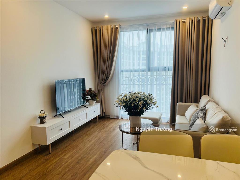 Bán cắt lỗ căn hộ 81m2, cửa tn, ban công đb, full đồ đẹp, chung cư the emerald. giá chỉ 6 tỷ