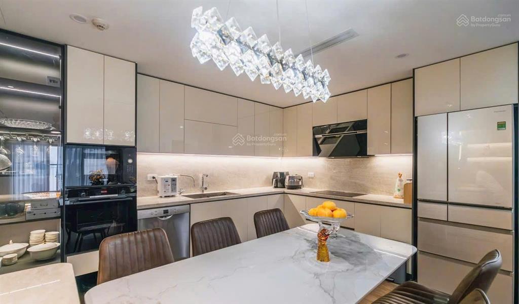 (mới). bán căn hộ 108m2, 3pn2vs, cửa tb, ban công đn, full đồ, chung cư the zei mỹ đình. giá 9 tỷ