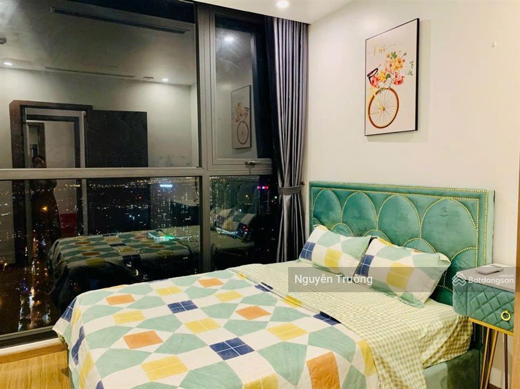 Bán căn hộ 50m2, 1 ngủ, cửa đb, ban công tn, full đồ đẹp, chung cư royal city. giá 7,5 tỷ