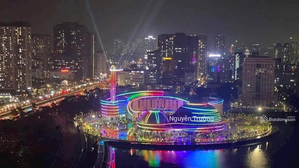 Cần bán căn hộ 156m2, 4pn, full đồ, nhà vuông vắn, chung cư keangnam. giá bán 14,5 tỷ