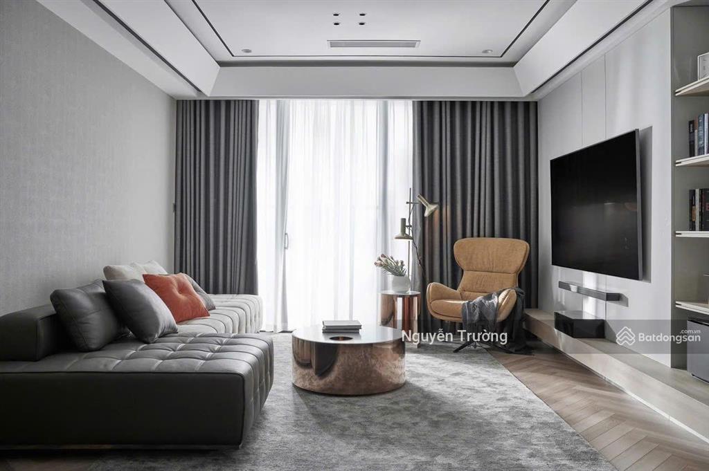 (hàng hiếm) bán căn hộ 106m2, 3pn 2vs, cửa tb, ban công đn. cc vinhomes metropolis. giá 19 tỷ