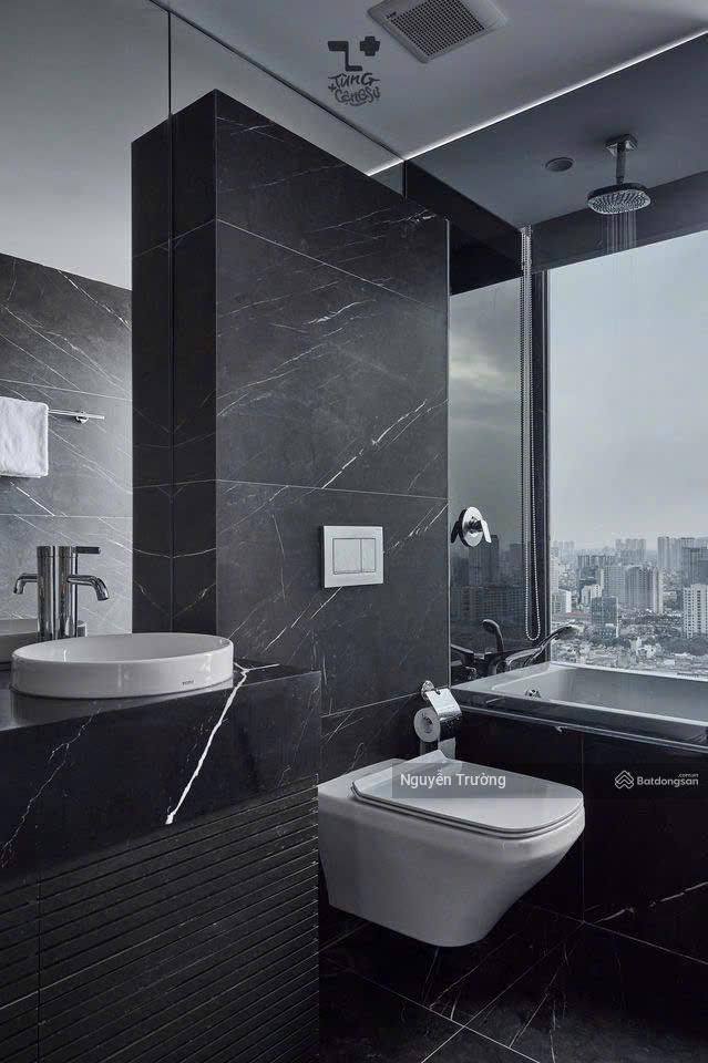 (hàng hiếm) bán căn hộ 106m2, 3pn 2vs, cửa tb, ban công đn. cc vinhomes metropolis. giá 19 tỷ