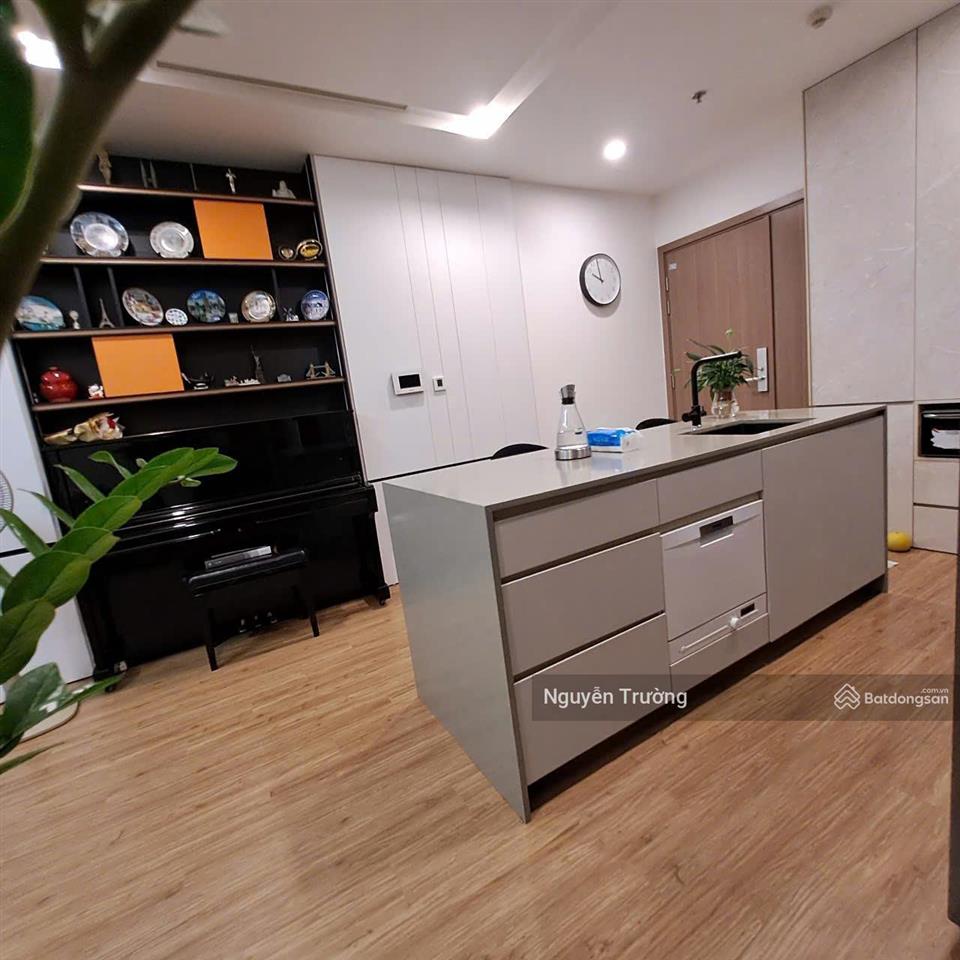 Giá chuẩn bán căn hộ 68m2, 2pn 2vs, full đồ, chung cư vinhomes west point. giá chỉ 5,8 tỷ