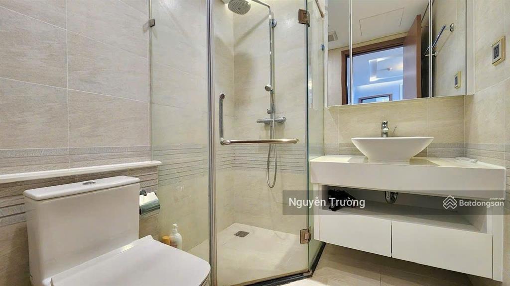 Cần bán căn hộ tại vinhomes metropolis  liễu giai, giá 8,9 tỷ, 45m2, 1pn, 1wc, full đồ đẹp