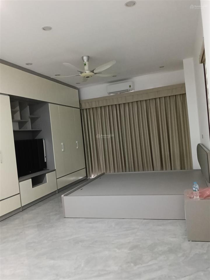 Cho thuê nhà ngõ 70 phố ngọc hà,ba đình, dt 62m2 x6 tầng,thang máy, mặt tiền 4,5m, giá 38tr/1 thang