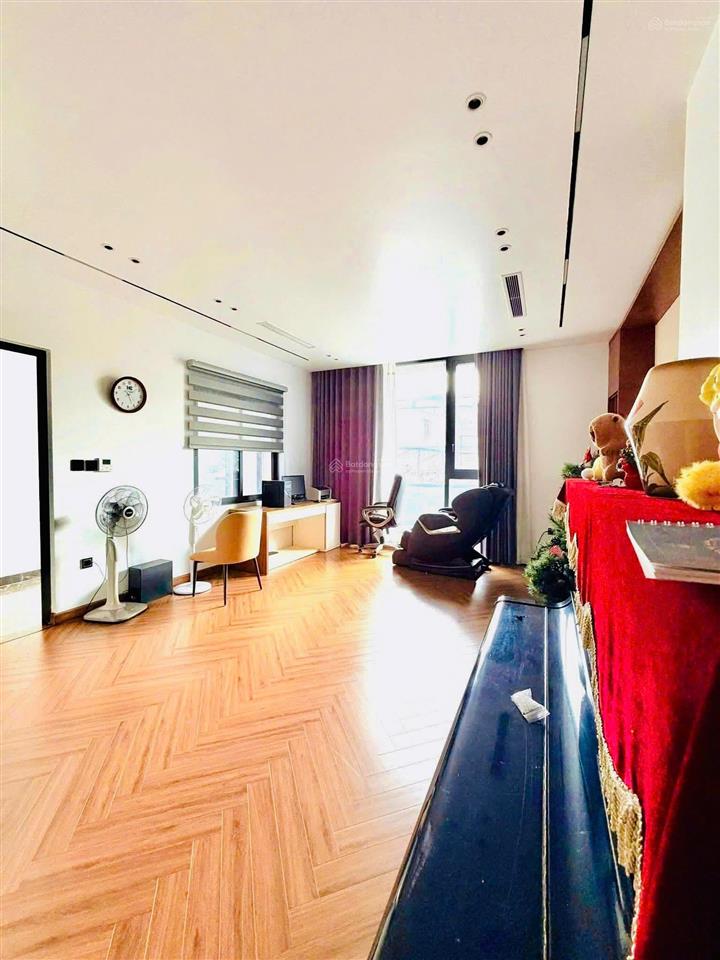 Nhà 5 tầng thang máy, 107m2, hẻm 12m có lề 5m hương lộ 2, không gian sống an yên giữa lòng đô thị
