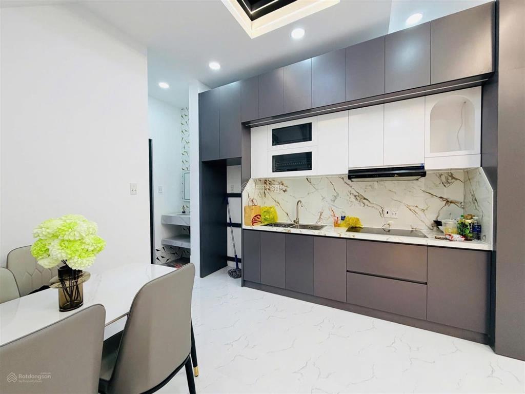 Bán nhà bình long, bhha,4x12, 3pn, hxh, nhỉnh 4 tỷ, tặng full nội thất