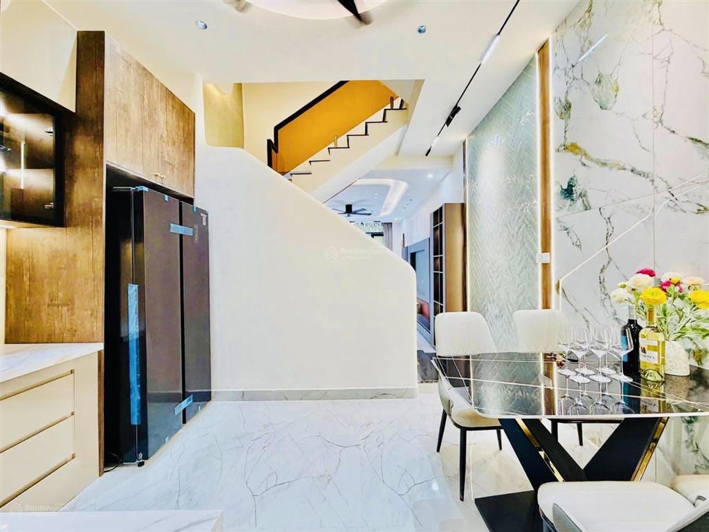 Bán nhà gần hương lộ 2, bình trị đông, bình tân, ngang 4.2m, 3pn, hxh, chỉ 5 tỷ