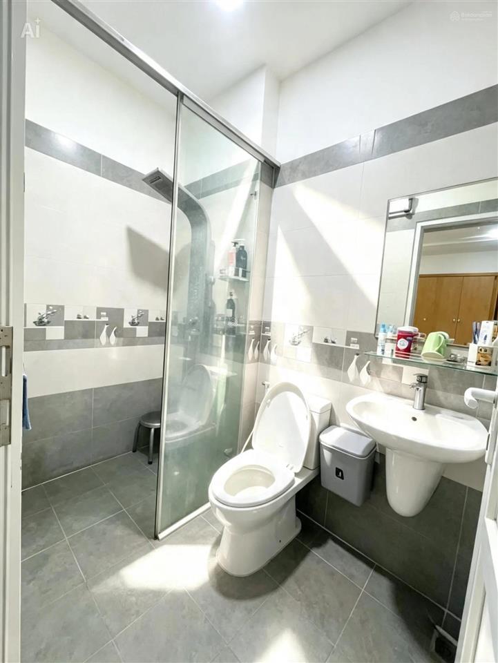 Bán nhà hương lộ 2, bình trị đông, bình tân, 4x13.2m, 3 tầng, hxh, chỉ 4.6 tỷ