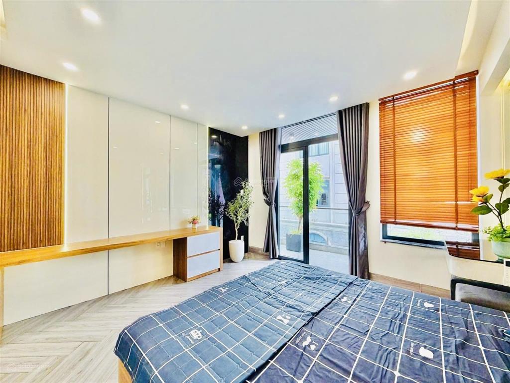 Bán nhà hương lộ 2, bình trị đông, bình tân, 62m, 5 tầng, hxh, chỉ 6.x tỉ ( x tiểu học )