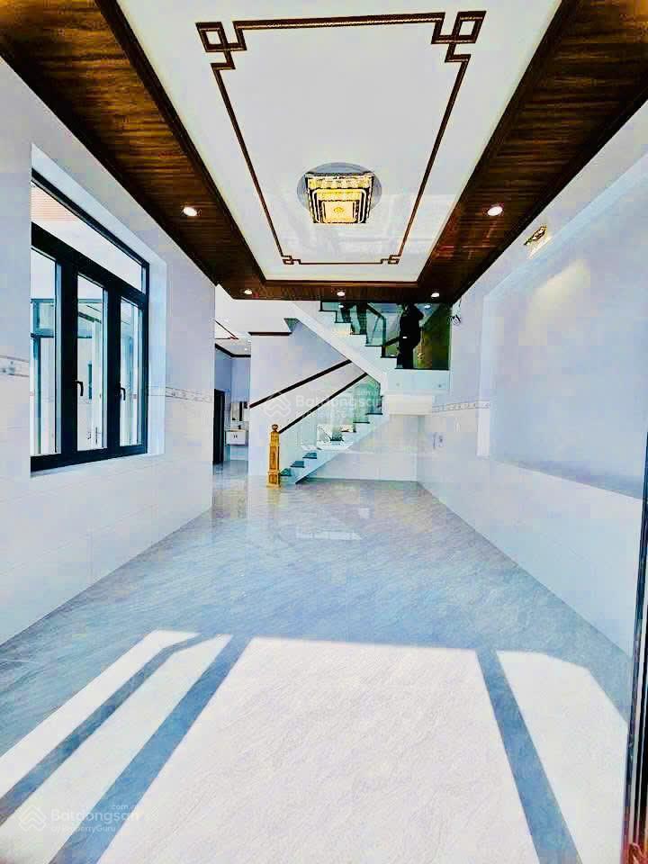 Bán nhà lê văn quới, bình tân, 61m2 ngang 9m, giá 4 tỷ 75 tl mạnh