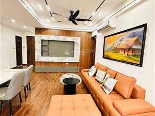 Bán gấp căn hộ chung cư mặt phố vũ phạm hàm, hà nội, 51, 46 m2, 2 ngủ, 1 wc, giá 5,75 tỷ.