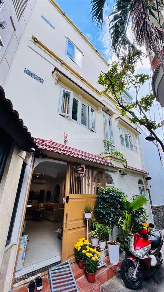 Nhà 3 tầng đúc full nội thất hẻm 3 m ngang 7.7m  4 pn  nhỉnh 9 tỷ