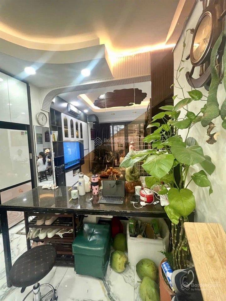 Mặt tiền  4 tầng btct  ngang 4.1m nở hậu tài lộc  5 pn  9.99tỷ