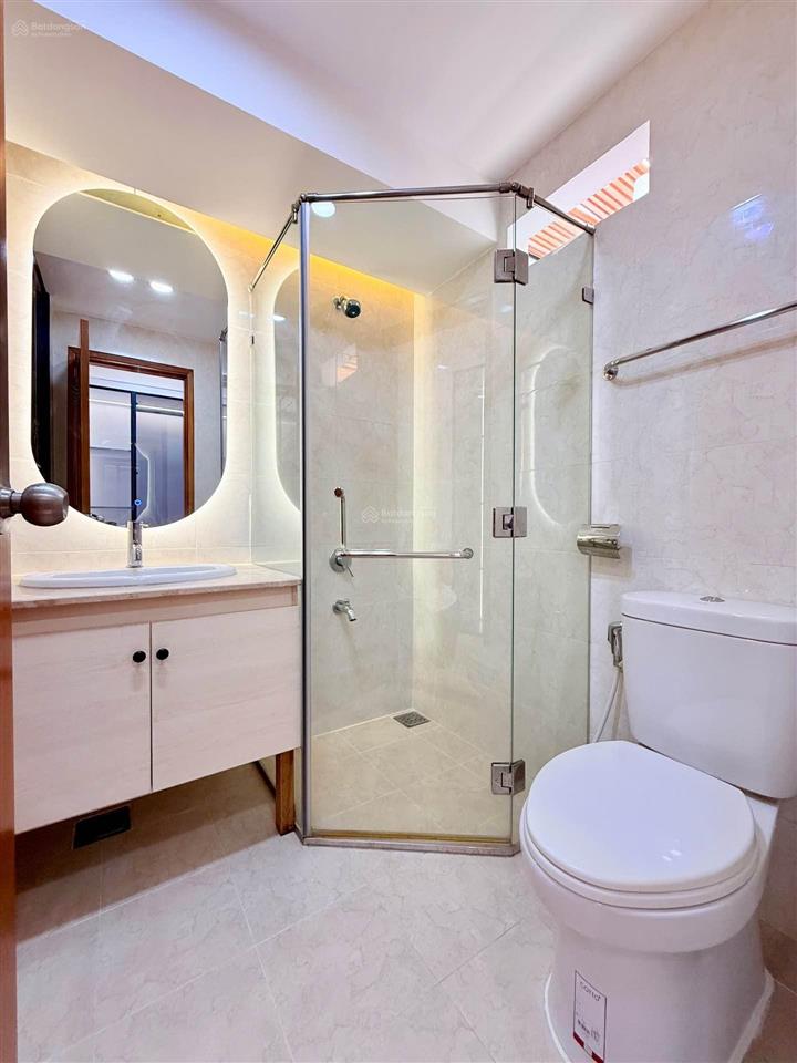 Nhà phố phan xích long full nội thất nhỉnh 6tỷ