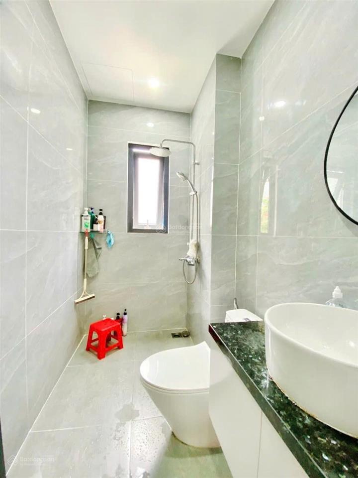 Nhà bình thạnh 8.9 tỷ  6*10.5m  sát mặt t.iền  hẻm 7 m  nhà thoáng đẹp