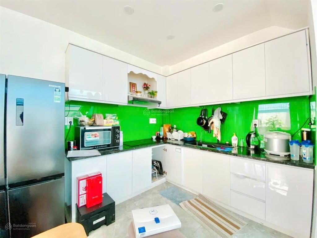 Nhà bình thạnh 8.9 tỷ  6*10.5m  sát mặt t.iền  hẻm 7 m  nhà thoáng đẹp