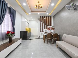 Siêu phẩm phan xích long, p.3 phú nhuận  căn góc thoáng  4 tầng btct  3pn master  nhỉnh 7 tỷ