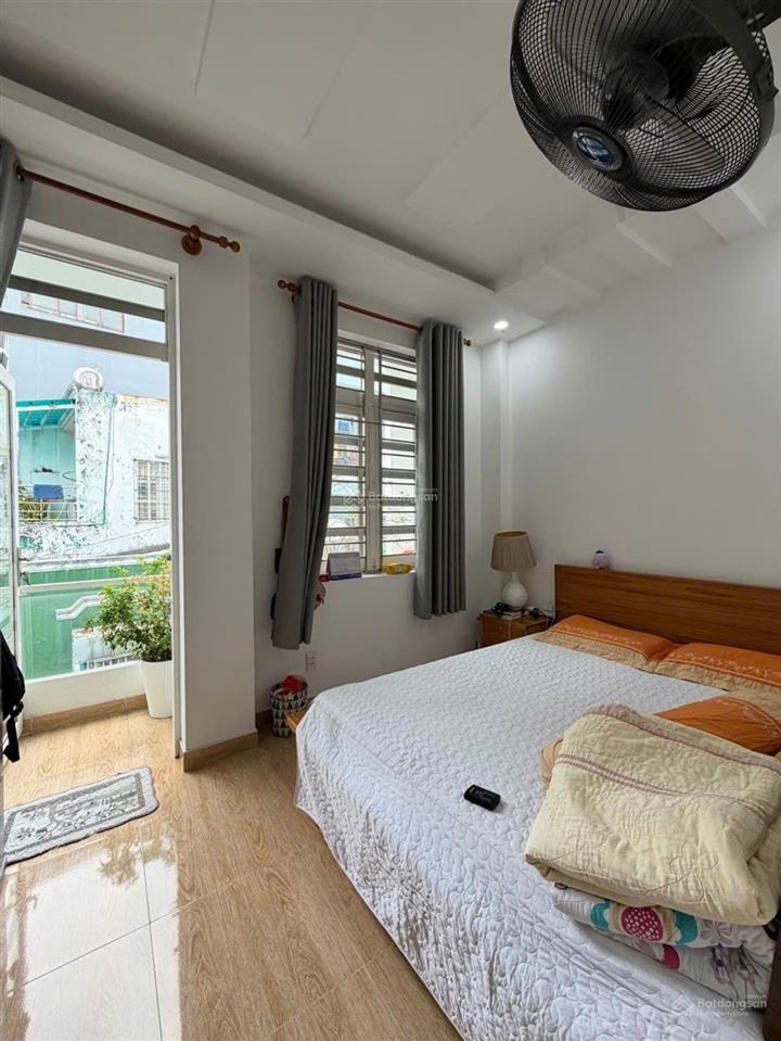 Nhà đẹp phan xích long hẻm xe hơi căn góc 2 mặt thoáng 9.xtỷ