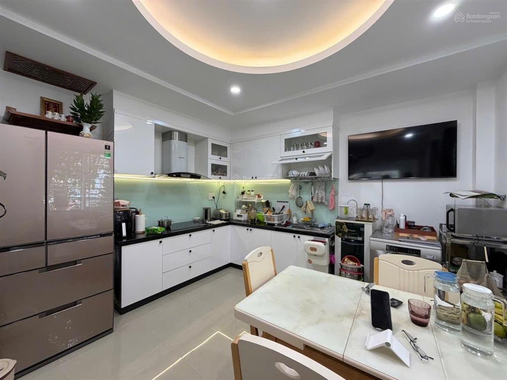 Nhà đẹp phan xích long hẻm xe hơi căn góc 2 mặt thoáng 9.xtỷ