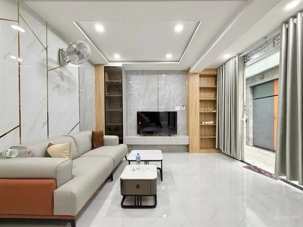 Nhà đẹp khu vip đoàn thị điểm p.1 phú nhuận  ngang 4 m  5 pn  nhỉnh 8 tỷ