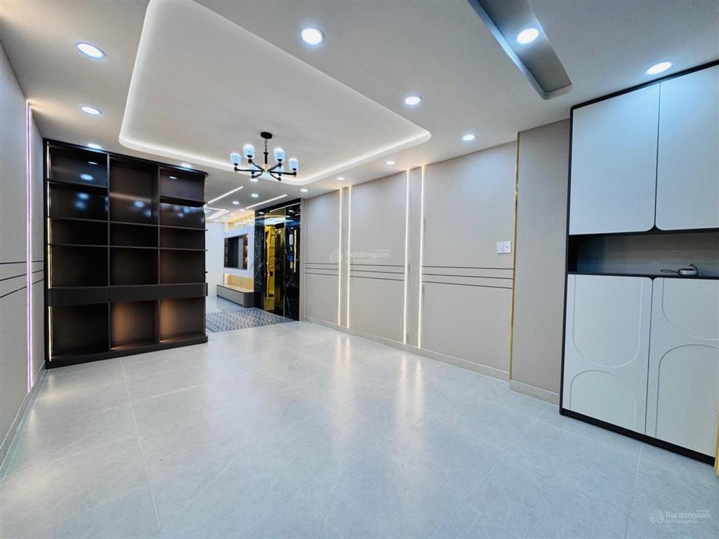 Siêu phẩm thích quảng đức phú nhuận  ô tô ngủ nhà  thang máy  10,xtỷ