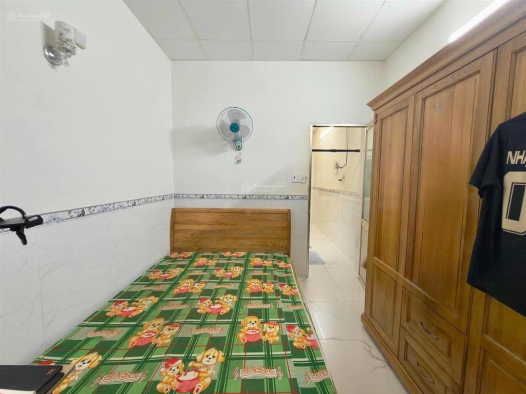 Nhà hẻm ô tô p.1 phú nhuận giáp quận1 40m2  7. xtỷ