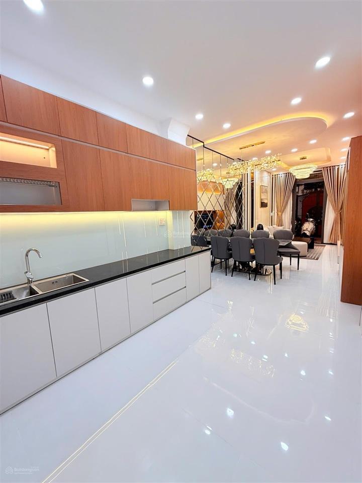 Sát mặt t.iền vạn kiếp  hẻm xe hơi  kế bên phan xích long  65m  4pn  nhỉnh 8 tỷ
