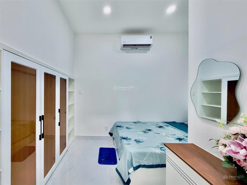 Nhà mới đẹp phú nhuận  hẻm 4m  gần mặt t.iền nguyễn trọng tuyển  3 pn  6.x tỷ