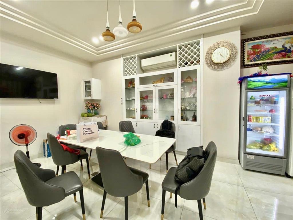 Biệt thự lam sơn  142m  gara ô tô  sát phan xích long  42.5 tỷ