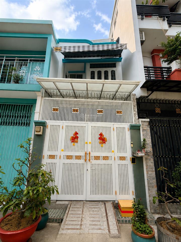 Mặt t.iền bình thạnh  60m2  3 tầng  3 pn  7.5 tỷ