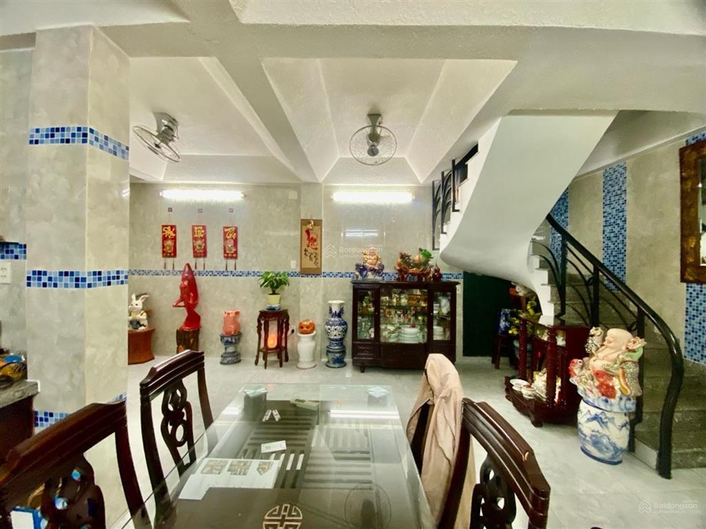 Sát mặt t.iền vạn kiếp  5 tầng + sân thượng  full nội thất  ngang 6m  8.5 tỷ tl