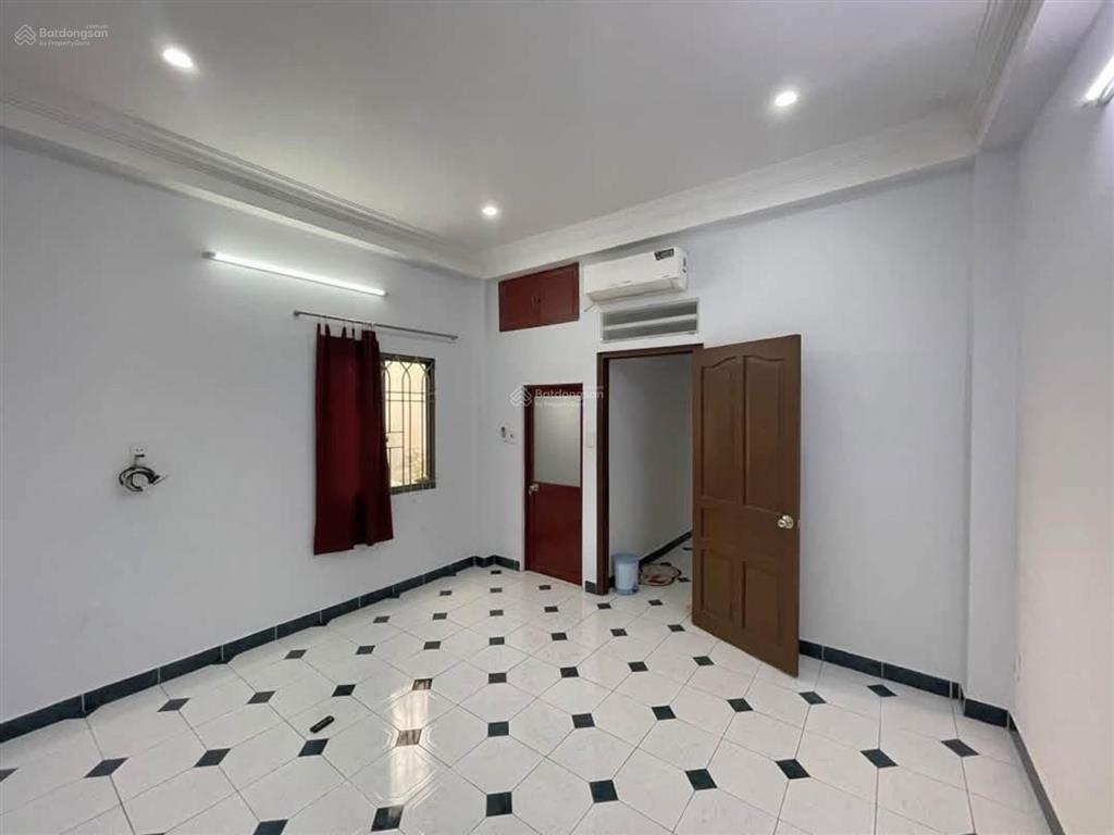 Nguyễn kiệm  hẻm xe hơi  4*12m  nở hậu dòng tiền 14tr/tháng  7.2 tỷ tl