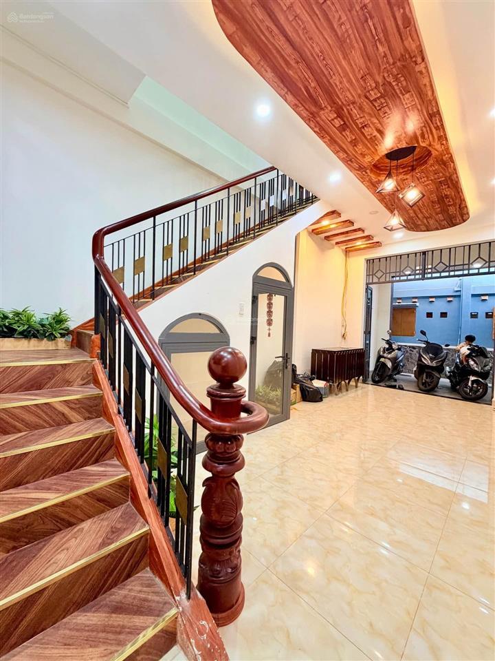 Nhà đẹp chính chủ  gần phan xích long  48m  6,29 tỷ