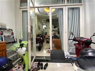 Lê quang định  4pn  3 tầng  8,5 tỷ