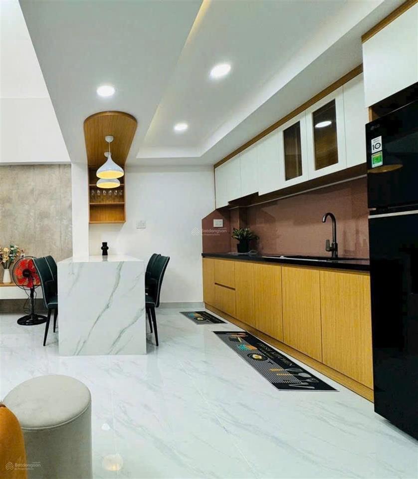 Bán nhà lê quang định  ngang 6m nở hậu  full nội thất  3 pn  7,65 tỷ