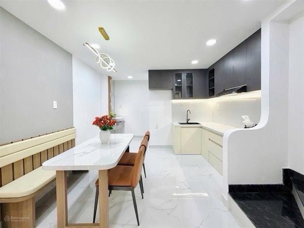Nhà 5 tầng full nội thất  hoàng văn thụ phú nhuận  6pn  ngang 3.9 m  có phòng xông hơi