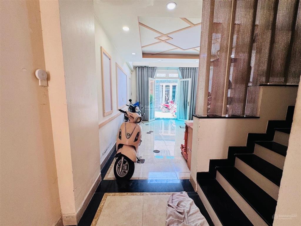 Bình thạnh  2 mặt hẻm  5 tầng btct  ngang 4.25m  5 pn  nhỉnh 8 tỷ