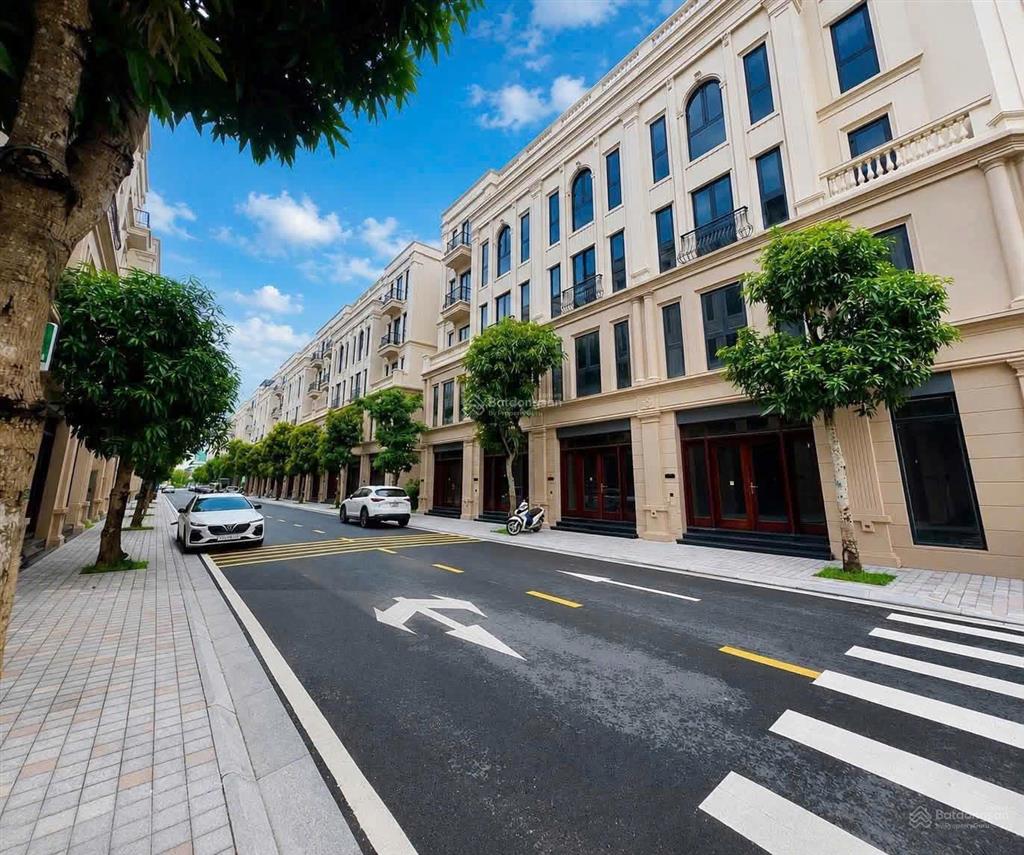 Bán căn liền kề thiên nga 375m223 tỷ giá hờidãy sát hồ 32ha, gần 2 công viên, sẵn sổ, 0963 892 ***