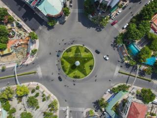 Q.10 căn góc hẻm xe hơi thông tứ phía  kinh doanh đa ngành nghề  tiện ích vây quanh