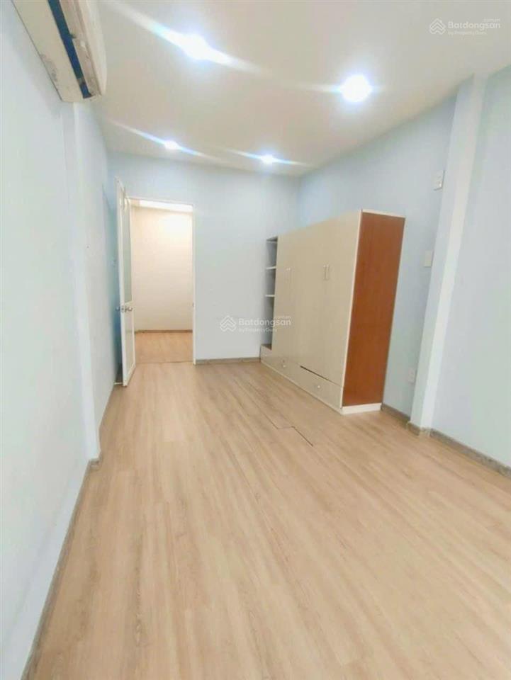 Bán nhà đẹp 2 tầng đường 4m khu dân cư gần đường vĩnh khánh