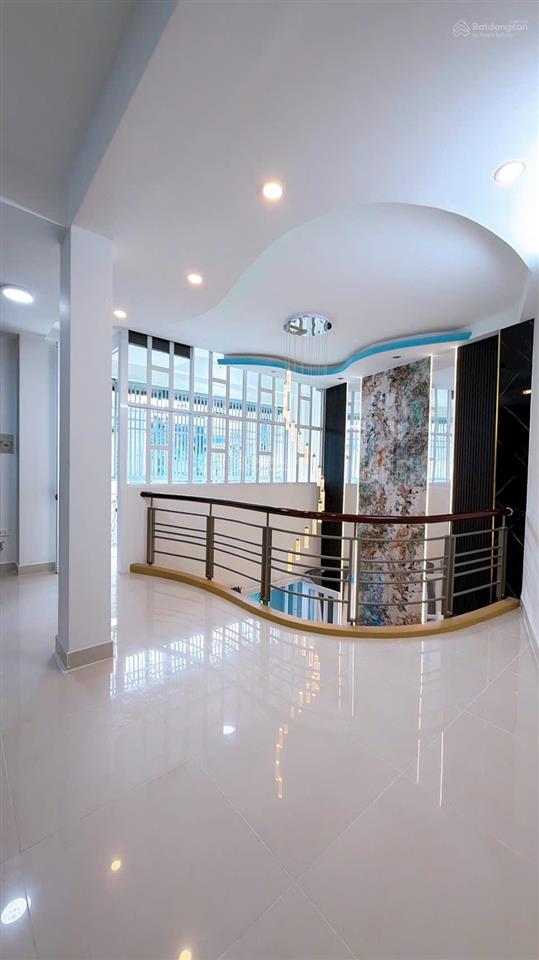 Bán nhà đẹp 4 tầng vào ở ngay trên trục đường tôn thất thuyết